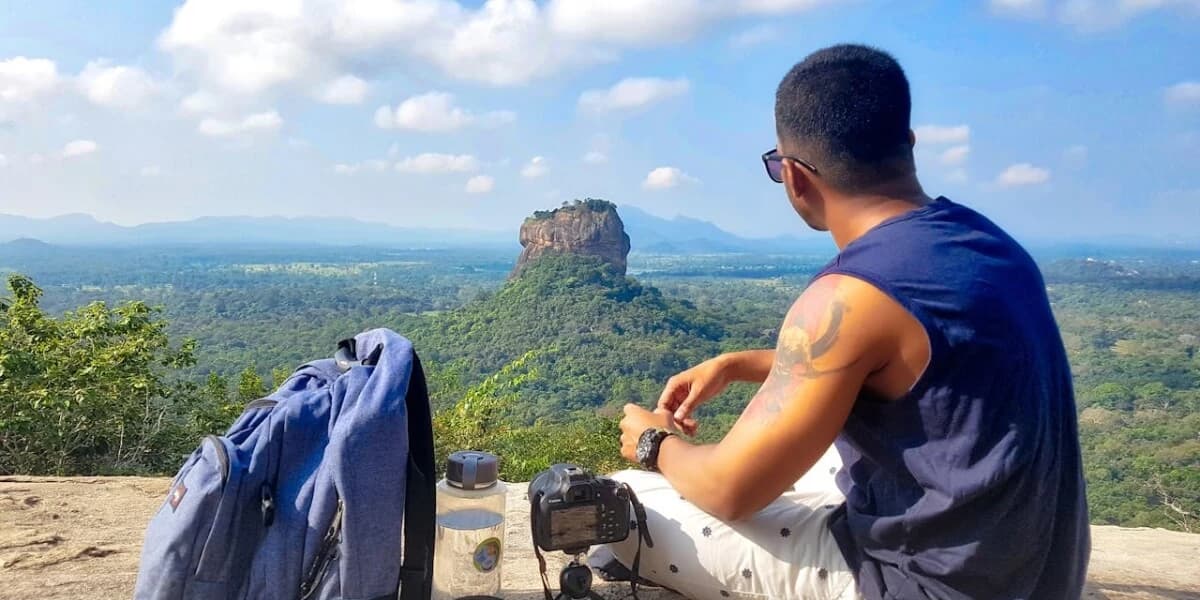 Cover image for The Ultimate 14-Day Sri Lanka Itinerary: Temples, Tea, and Tropical Beaches